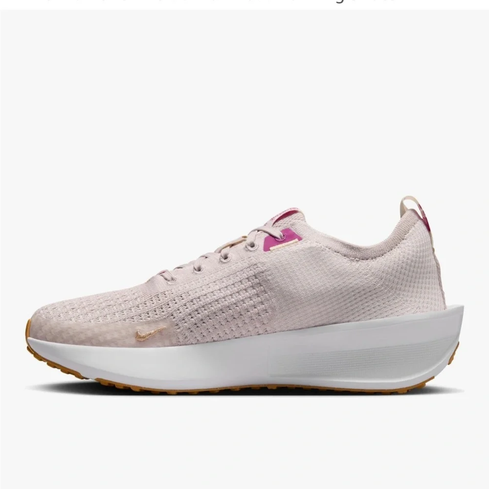 Nike Women’s Interact Run Running Shoes - Picture 9 of 16